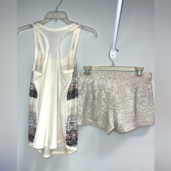 Express Bling Bling Short Set - Picture 2 of 2